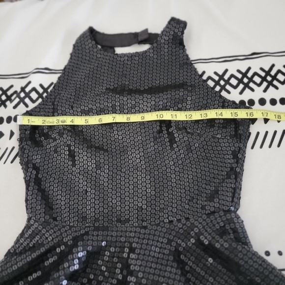 Guess by Marciano Women's Sequin Black Peplum Top Size  XS - Picture 5 of 10